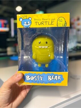 Toy2R Bossy Bear Pal Turtle Limited Edition Figure David Norvath 2008 Hong Kong